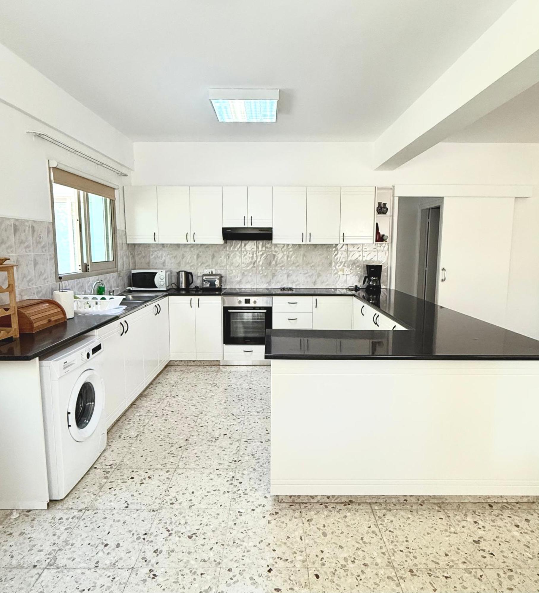 Himonas Apartments Pissouri Exteriér fotografie
