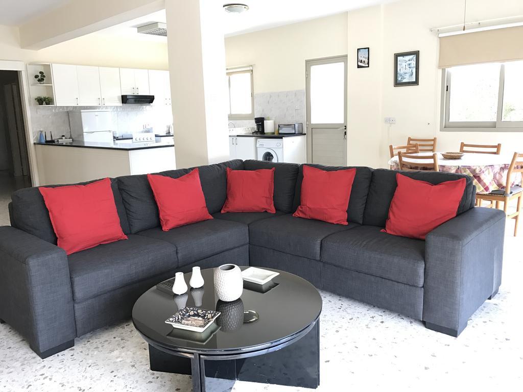 Himonas Apartments Pissouri Exteriér fotografie