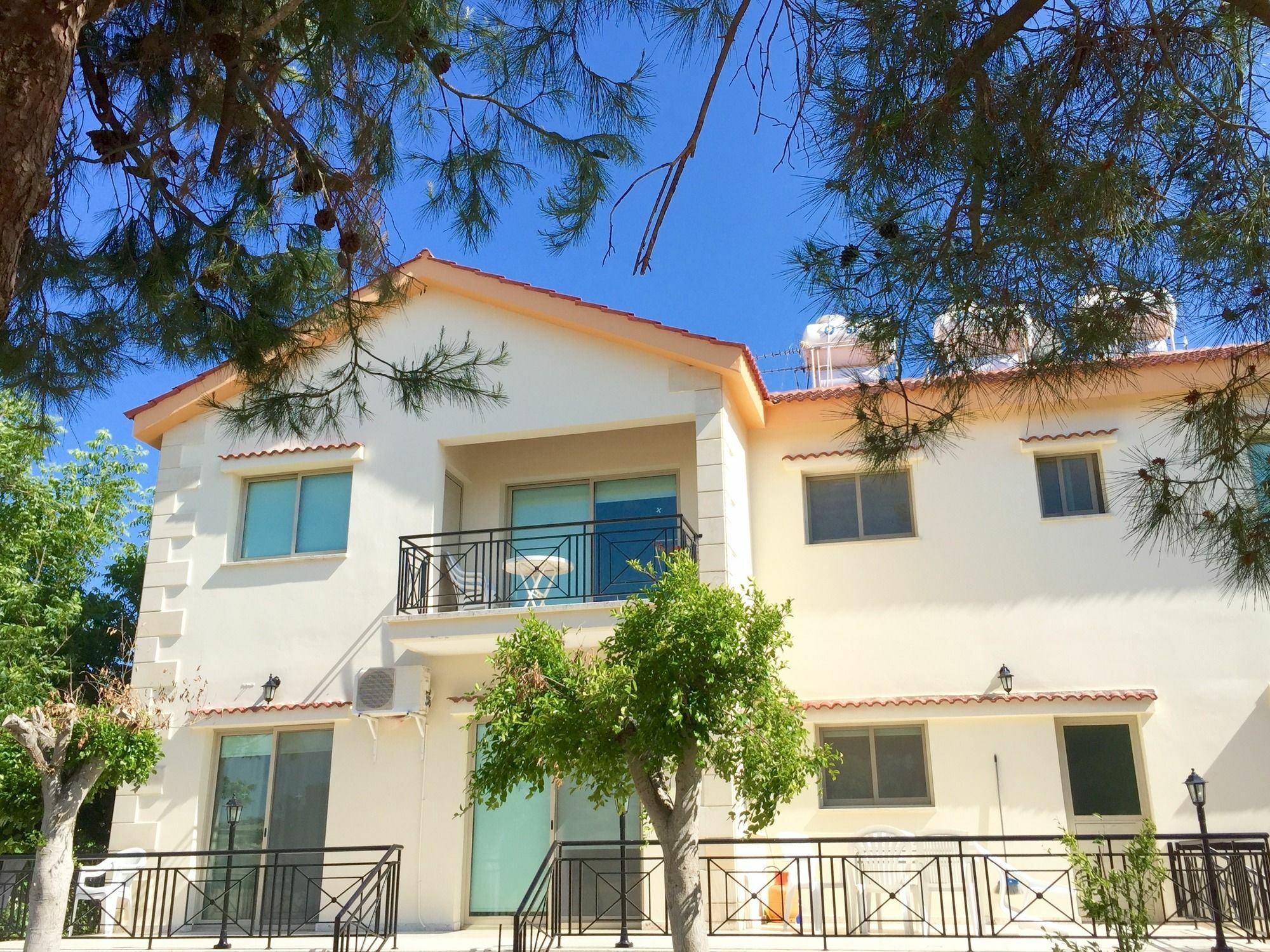 Himonas Apartments Pissouri Exteriér fotografie