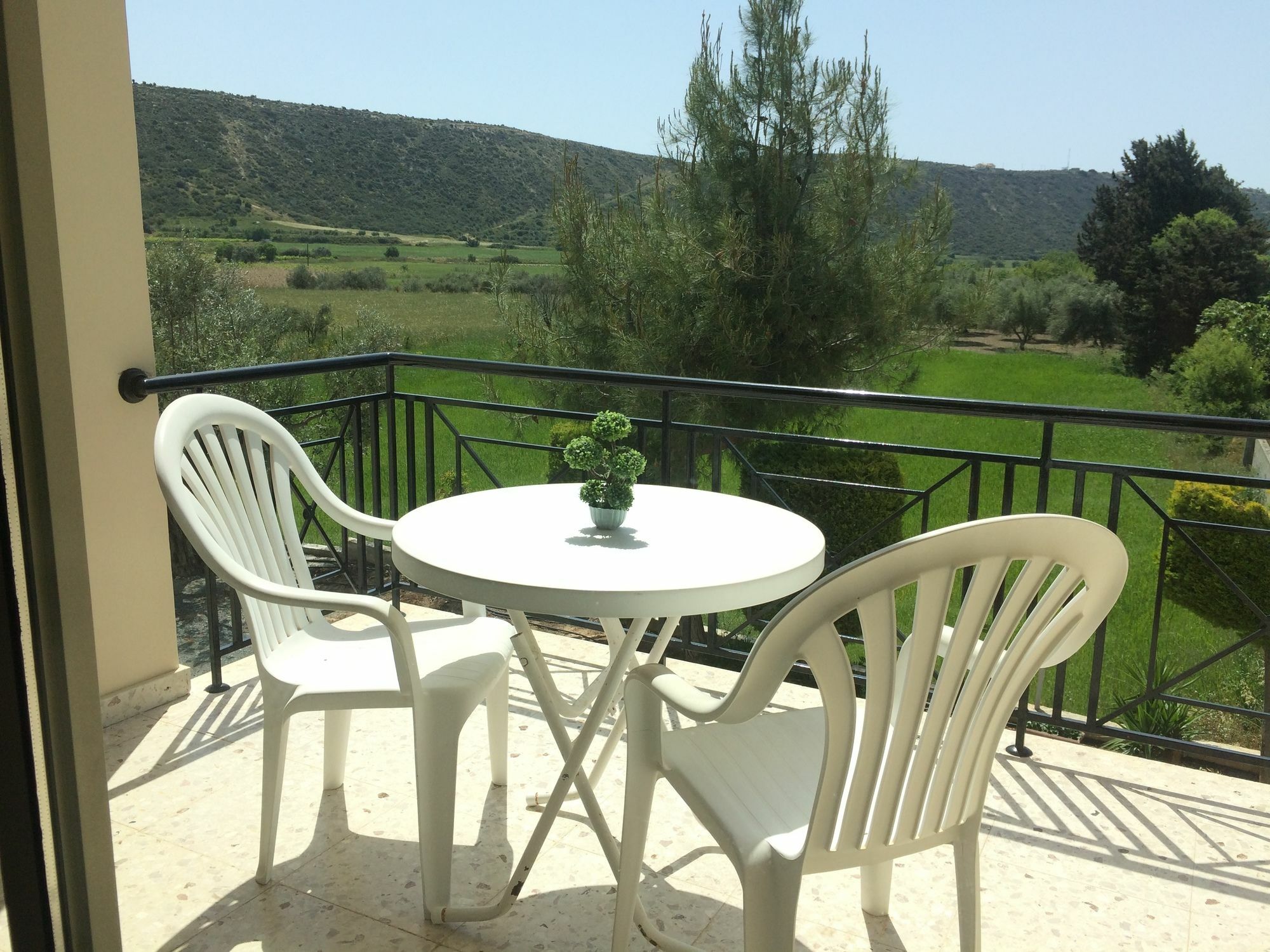 Himonas Apartments Pissouri Exteriér fotografie