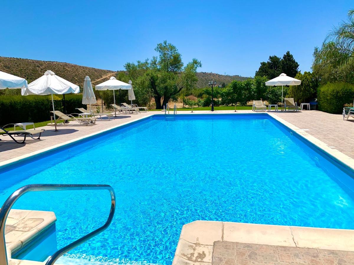 Himonas Apartments Pissouri Exteriér fotografie