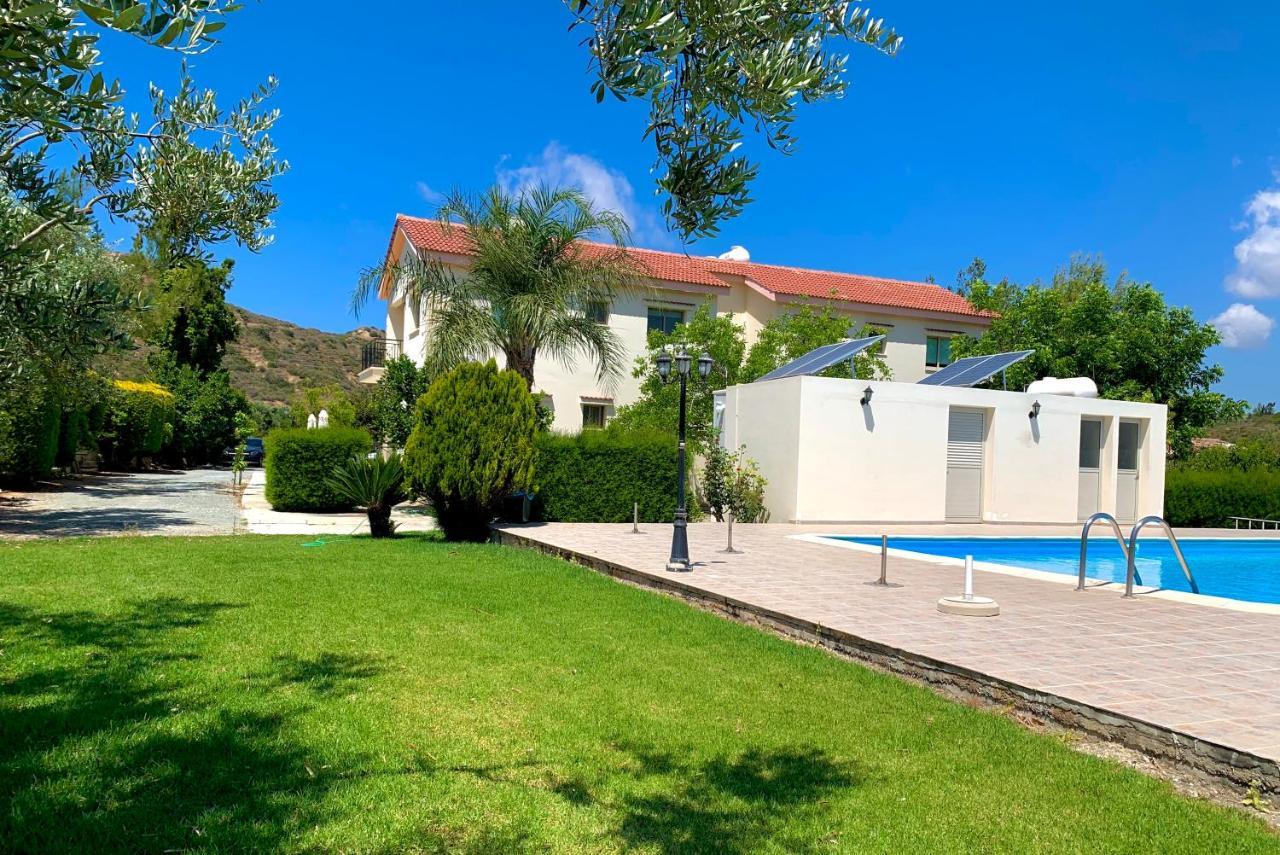 Himonas Apartments Pissouri Exteriér fotografie